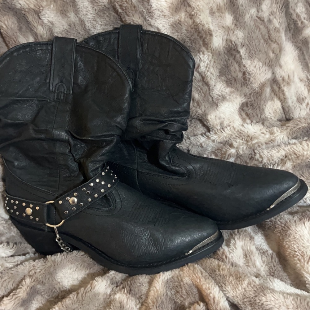 Women’s Black western boots